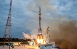 Image diffusée par l'agence spatiale russe Roscosmos, le 11 août 2023, du décollage de la fusée Soyouz 2.1b emportant la sonde lunaire Luna-25, à Vostochny