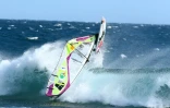 Septième journée du Réunion Wave Classic 2010 - Initiation des enfants de Ravine Blanche à la planche à voile (Photo Réunion Wave Classic)