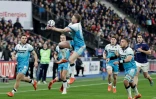 Le joueur de rugby écossais Finn Russell (au centre) lors du match du Tournoi des six nations entre la France et l'Ecosse au Stade de France le 15 mars 2025.
