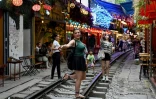 La célèbre et touristique "rue du train" à Hanoi, le 18 août 2025 
