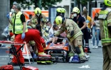 Des équipes de secours sur le site où une personne a été tuée et plusieurs blessées percutées par une voiture, le 8 juin 2022 à Berlin