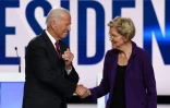 L'ancien vice-président Joe Biden et la sénatrice Elizabeth Warren avant un débat, à Westerville dans l'Ohio, le 15 octobre 2019