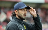 Fabio Grosso, l'entraîneur de l'Olympique lyonnais blessé dans le caillassage du bus de l'OL au Stade Vélodrome dimanche, lors du match de L1 contre Brest le 23 septemnre 2023 à Brest