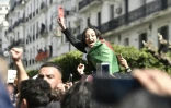 Des Algériens sont rassemblés à Alger pour protester contre la candidature du président Abdelaziz Bouteflika à un 5e mandat, le 24 février 2019