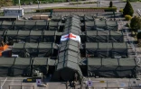 Vue générale de l'hôpital de campagne des armées installé sur le parking de l'hôpital de Mulhouse le 22 mars 2020