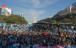 Des milliers de personnes manifestent à l'appel des églises évangéliques contre le projet de légalisation de l'avortement, le 4 août 2018 à Buenos Aires, en Argentine