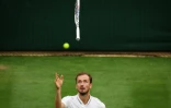 Daniil Medvedev lors de son quart de finale à Wimbledon face à l'Américain Christopher Eubanks le 12 juillet 2023. Le Russe s'apprête à disputer sa première demi-finale dans le Temple du gazon

