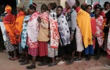 Des massaï font la queue devant un bureau de vote de Kilgoris, le 9 août 2022