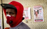 Des affiches de personnes disparues après deux séismes, le 6 juillet 2026 à Caraballeda, dans l'Etat de La Guaira, au Venezuela