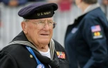 Un vétéran américain assiste à une cérémonie commémorative du "D-Day" à Carentan, en Normandie, le 5 juin 2019