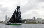 Thomas Coville et Jean-Luc Nelias à leur arrivée à Salvador de Bahia, le 13 novembre 2017, remportant la 13e édition de la Transat Jacques Vabre sur leur trimaran Sodebo Ultim'