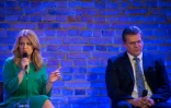 Zuzana Caputova (g) et Maros Sefcovic, candidats à la présidentielle, lors d'un débat, le 11 mars 2019 à Brastislava, en Slovaquie