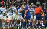 Le colosse Paul Willemse avec le XV de France contre les Pumas argentins du centre Matias Moroni, lors du test match disputé au Stade de France, le 6 novembre 2021 