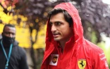 Le pilote espagnol de Ferrari Carlos Sainz Jr sur le circuit de Spa-Francorchamps le 28 août 2021 la veille du Grand-Prix de Belgique. 