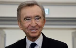 Bernard Arnault, président-directeur général de LVMH, participe à l'inauguration du cinquième campus de l'Institut des Vocations pour l'emploi (LIVE) à Reims, le 29 avril 2024