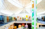 L'étage de bureaux modulables au nouveau campus de Google, le 27 juin 2022 à Moutain View, en Californie