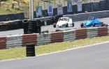 Démonstration d'auto-cross sur le circuit Félix Guichard (photo: Mounice Najafaly)