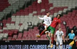 Le milieu français Adrien Rabiot au duel avec le défenseur portugais Joao Cancelo pendant France-Portugal, match de Ligue A de Ligue des nations au stade de la Luz à Lisbonne le 14 novembre 2020 