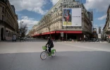 Un cycliste à Paris, le 18 mars 2020