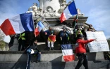 Manifestation de "gilets jaunes", place de la République à Paris, lez 6 avril 2019