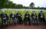 Des vétérans britanniques au cimetière de Colleville-sur-Mer, près d'Omaha Beach, le 4 juin 2019