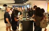 jeudi 2 Décembre 2010

Présentation de la très grande boutique d'Orange
