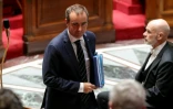 Le Premier ministre français Sébastien Lecornu assiste à une séance de questions au gouvernement à l'Assemblée nationale, à Paris, le 24 juin 2026