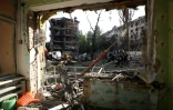 Des immeubles d'habitation détruits à Kiev par des frappes de missile, le 8 juillet 2024