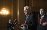 Mitch McConnell, chef de la majorité républicaine au Sénat des Etats-Unis, lors d'une conférence de presse le 15 décembre 2020 à Washington