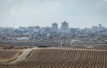 Vue de bâtiments détruits dans le nord de la bande de Gaza, le 6 octobre 2026 depuis Kfar Azza en Israël