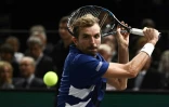 Le Français Julien Benneteau face à l'Américain Jack Sock en demi-finales du Masters 1000 de Paris-Bercy, le 4 novembre 2017 