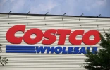Plusieurs entreprises comme la chaîne de supermarchés Costco ou la filiale américaine du constructeur automobile japonais Toyota ont déjà porté plainte ces derniers mois auprès du Tribunal du commerce international afin de demander le remboursement des surtaxes perçues