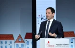 Le candidat socialiste à la présidentielle française Benoît Hamon à Paris, le 21 février 2017