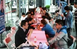 Un salon pour l'emploi des jeunes diplômés, à Shanghai en Chine le 31 mai 2024