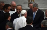 Le pape accueilli à la cathédrale Saint Patrick par le gouverneur de New York, Andrew Cuomo, le sénateur Charles Schumer et le maire Bill de Blasio le 24 septembre 2015 à New York 