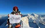 L'alpiniste népalais Nirmal Purja le 18 juillet 2019 en haut du sommet Gasherbrum II