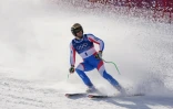 Le skieur français Nils Allègre à l'arrivée du Super-G des JO-2026, à Bormio, le 11 février 2026