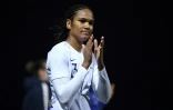 La Française Wendie Renard à la fin du match perdu contre l'Allemage, le 28 février 2019 à Laval