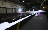 SolarStratos est le premier avion solaire habité capable de pénétrer la stratosphère, présenté à la presse sur la base militaire de Payerne en suisse le 7 décembre 2016