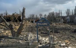 Des maisons détruites par une attaque des forces russes dans le village de Bachtanka, près de Mykolaïv, le 27 mars 2022 en Ukraine