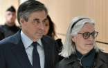 L'ancien Premier ministre français François Fillon et son épouse Penelope, le 27 février 2020 à Paris