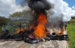 Des habitants de la ville frontalière de Pacaraima, entre Brésil et Venezuela, protestent contre la présence de réfugiés vénézuéliens, le 18 août 2018