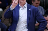 Le sélectionneur des Bleus Vincent Collet, lors d'un match de championnat de basket Elite à Levallois-Perret, le 16 mai 2023