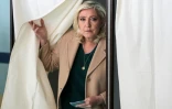 Marine Le Pen vote à Hénin-Beaumont, le 10 avril 2022 
