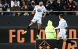 La joie de l'attaquant rennais Gaëtan Laborde, après avoir marqué contre Lorient, lors de la 15e journée de Ligue 1, le 28 novembre 2021 au Stade du Moustoir