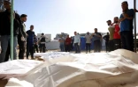 Des corps de victimes de frappes israéliennes amenés à l'hôpital indonésien de Beit Lahia, dans le nord de la bande de Gaza, le 16 mai 2025