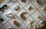 Des pièces de la collection d'origami de Yuki Tatsumi au Japon, le 23 mai 2018 à Kameoka
