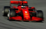 Sebastian Vettel au volant de sa Ferrari lors des essais de présaison de F1 sur le circuit de Montmelo, près de Barcelone, le 26 février 2020
