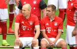 Arjen Robben, Carlo Ancelotti, Philipp Lahm et Douglas Costa lors de la présentation de l'équipe du Bayern, le 10 août 2016 à Munich