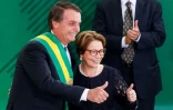 Le président brésilien Jair Bolsonaro et sa ministre de l'Agriculture, représentante du puissant lobby de l'agronégoce, Tereza Cristina da Costa, le 1er janvier 2019 à Brasilia. AFP PHOTO / BRAZIL'S PRESIDENCY / ISAC NOBREGA